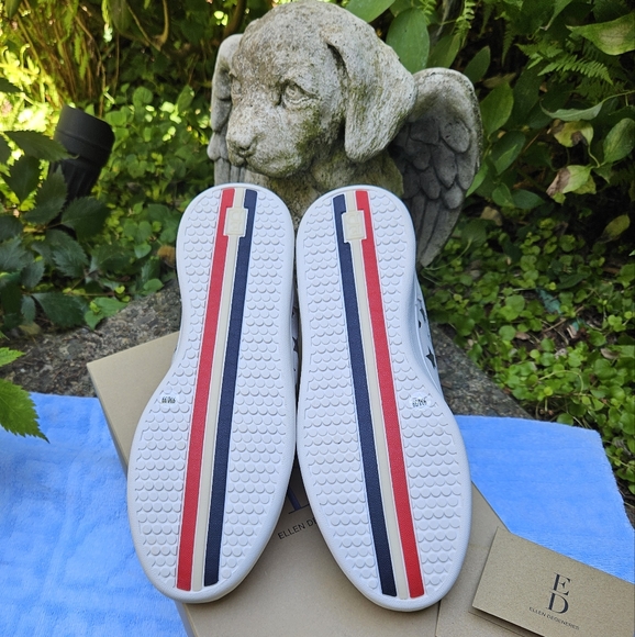 Ellen Degeneres Chapastar Sneakers White Leather Gold Star Print 9M & 9-1/2 NWT - Picture 11 of 16